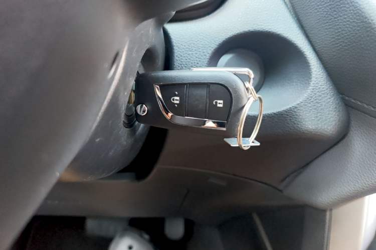 Used Toyota FRONTLANDER 2023 2.0L CVT Elite Edition Interior 1