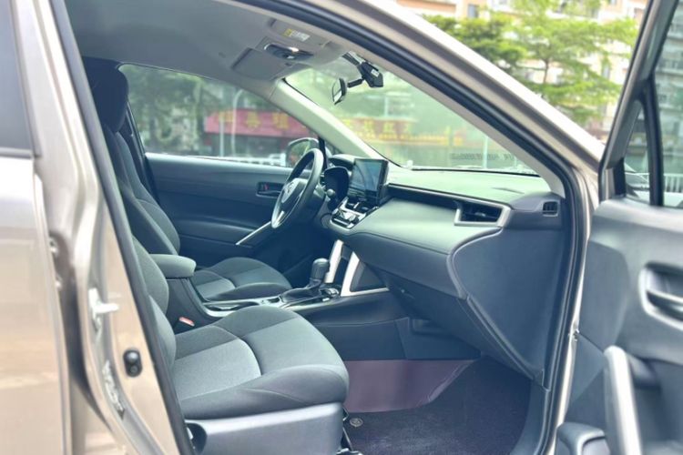 Used Toyota FRONTLANDER 2023 2.0L CVT Elite Edition Interior 1