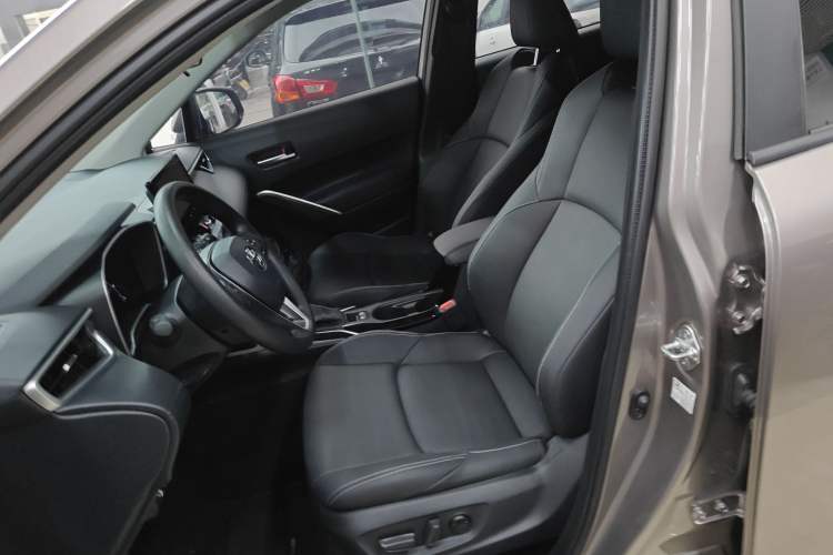 Used Toyota FRONTLANDER 2023 2.0L CVT Luxury Edition Left Front Seat