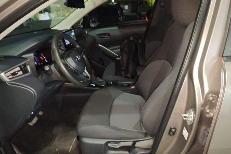 Used Toyota FRONTLANDER 2023 2.0L CVT Elite Edition Left Front Seat