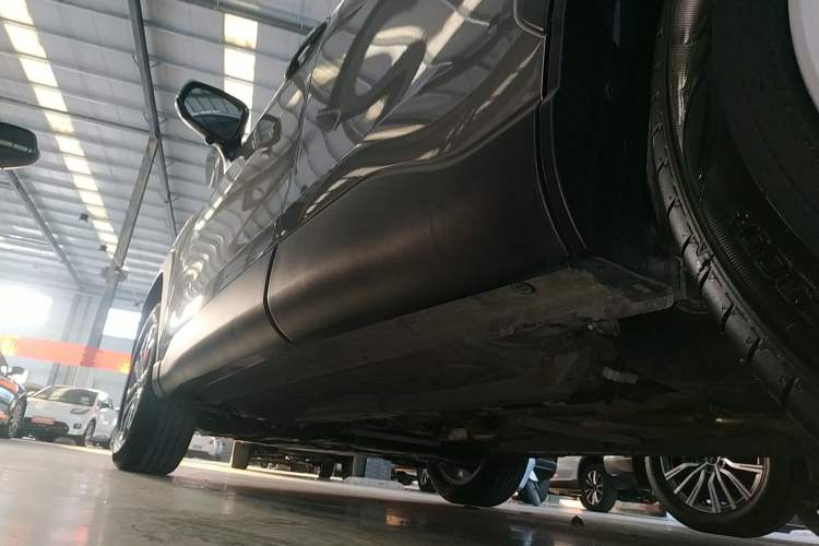 Used Toyota FRONTLANDER 2023 2.0L CVT Elite Edition Left Side Sill