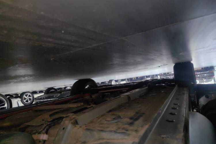Used Toyota FRONTLANDER 2023 2.0L Smart Electric Hybrid Dual-Engine Deluxe Version Left Side Sill