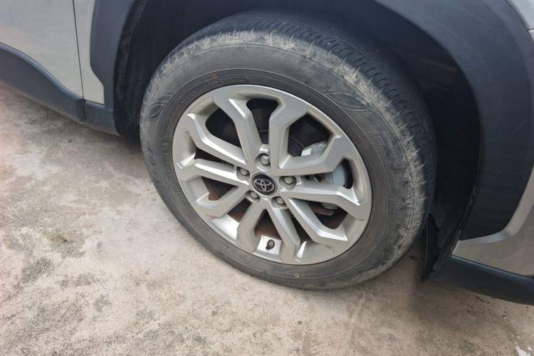 Used Toyota FRONTLANDER 2023 2.0L Smart Electric Hybrid Dual-Engine Leading Edition Right Front Wheel Hub