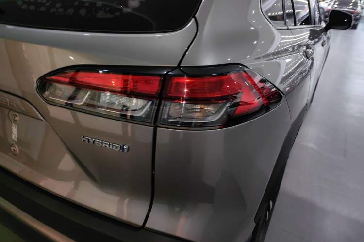 Used Toyota FRONTLANDER 2023 2.0L Smart Electric Hybrid Dual-Engine Deluxe Version Right Rear Taillight