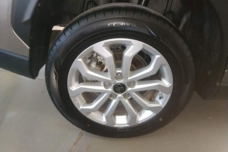Used Toyota FRONTLANDER 2023 2.0L CVT Elite Edition Right Rear Wheel Hub