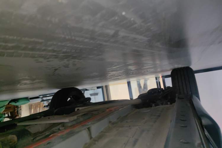 Used Toyota FRONTLANDER 2023 2.0L Smart Electric Hybrid Dual-Engine Deluxe Version Right Side Sill