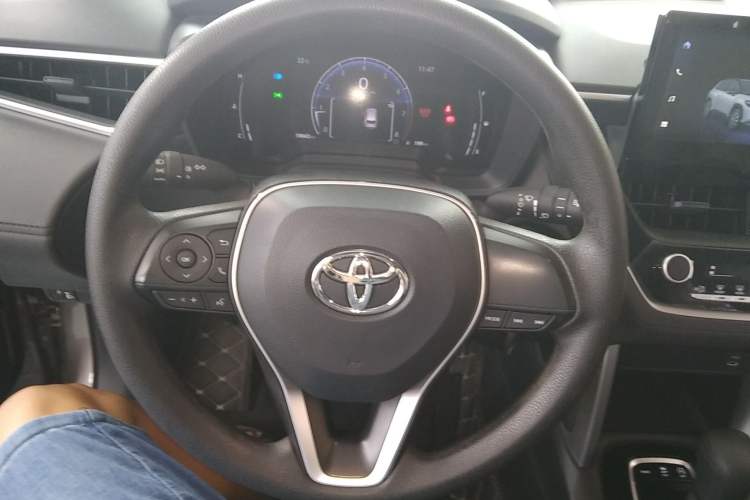 Used Toyota FRONTLANDER 2023 2.0L CVT Elite Edition Steering Wheel