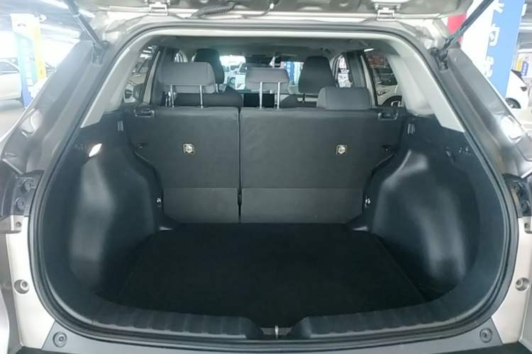 Used Toyota FRONTLANDER 2023 2.0L CVT Leading Edition Trunk