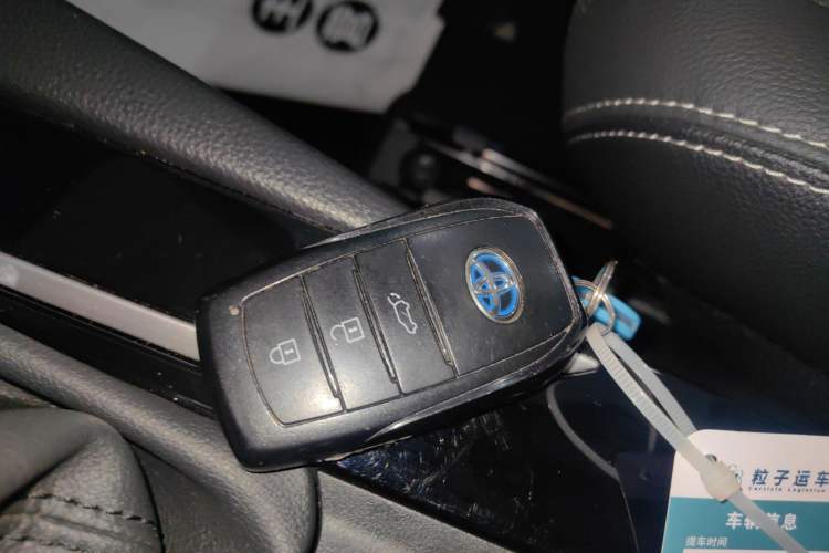 Used Toyota FRONTLANDER 2023 2.0L Smart Electric Hybrid Dual-Engine Deluxe Version Vehicle Key