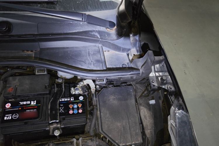 Used Toyota FRONTLANDER 2023 2.0L CVT Elite Edition Engine Bay Left
