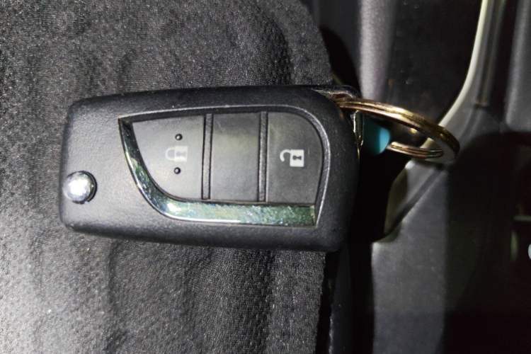 Used Toyota FRONTLANDER 2023 2.0L CVT Elite Edition Vehicle Key