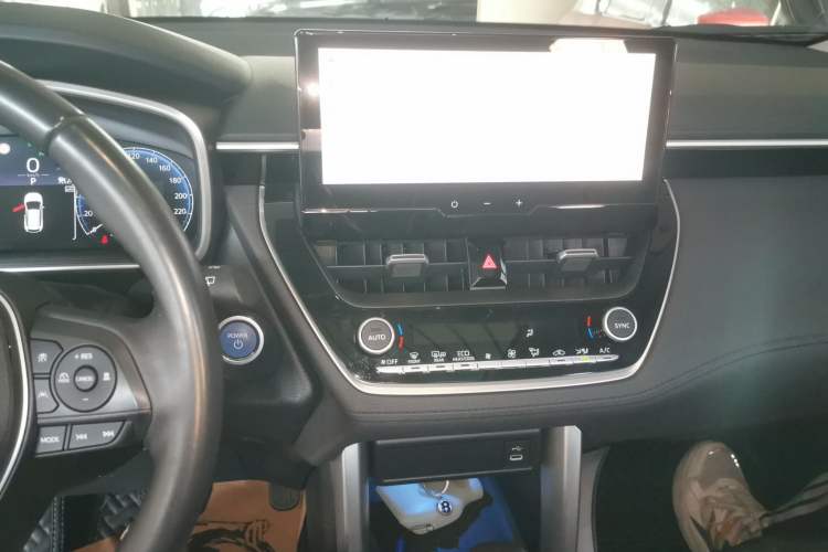 Used Toyota FRONTLANDER 2023 2.0L Smart Electric Hybrid Dual-Engine Deluxe Version Audio And AC Panel