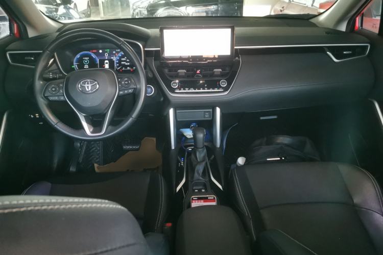Used Toyota FRONTLANDER 2023 2.0L Smart Electric Hybrid Dual-Engine Deluxe Version Center Console