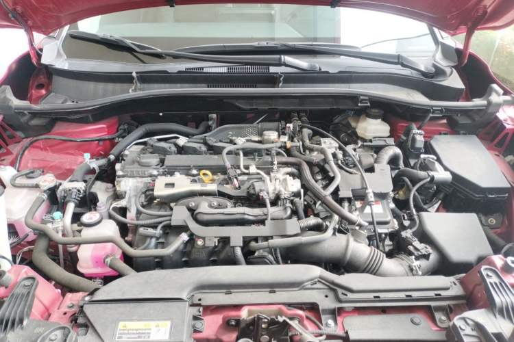Used Toyota FRONTLANDER 2023 2.0L Smart Electric Hybrid Dual-Engine Deluxe Version Engine Bay