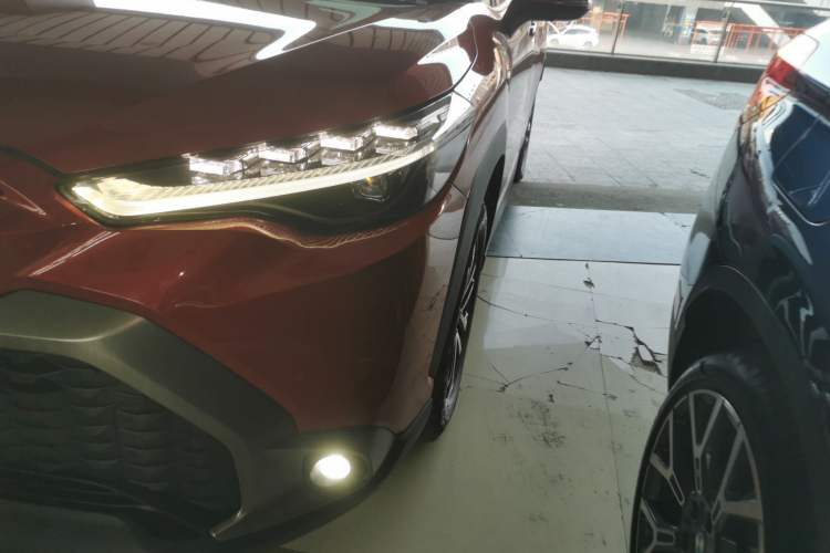 Used Toyota FRONTLANDER 2023 2.0L Smart Electric Hybrid Dual-Engine Deluxe Version Left Front Headlight