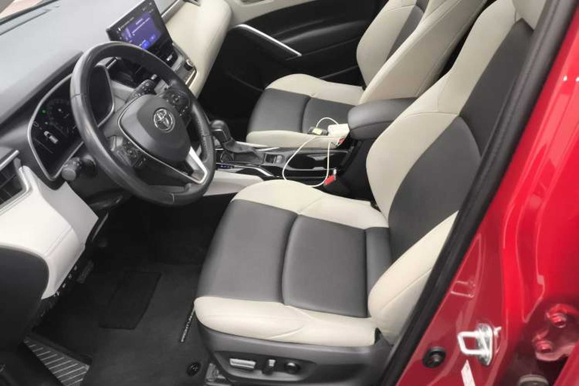Used Toyota FRONTLANDER 2023 2.0L Smart Electric Hybrid Dual-Engine Deluxe Version Left Front Seat