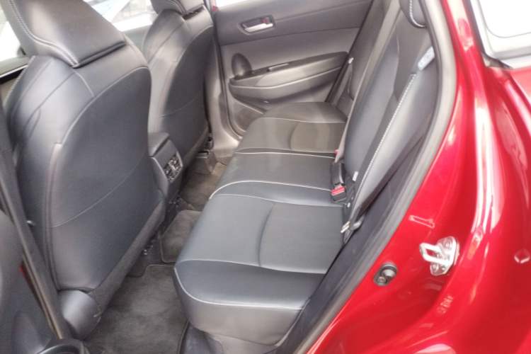 Used Toyota FRONTLANDER 2023 2.0L Smart Electric Hybrid Dual-Engine Deluxe Version Left Rear Seat
