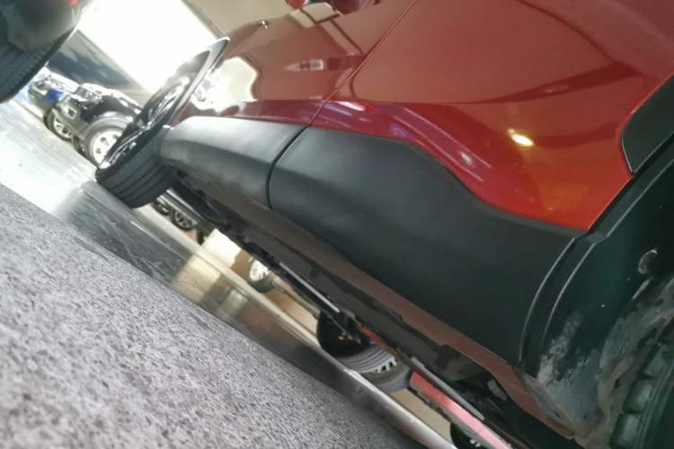 Used Toyota FRONTLANDER 2023 2.0L Smart Electric Hybrid Dual-Engine Deluxe Version Left Side Sill