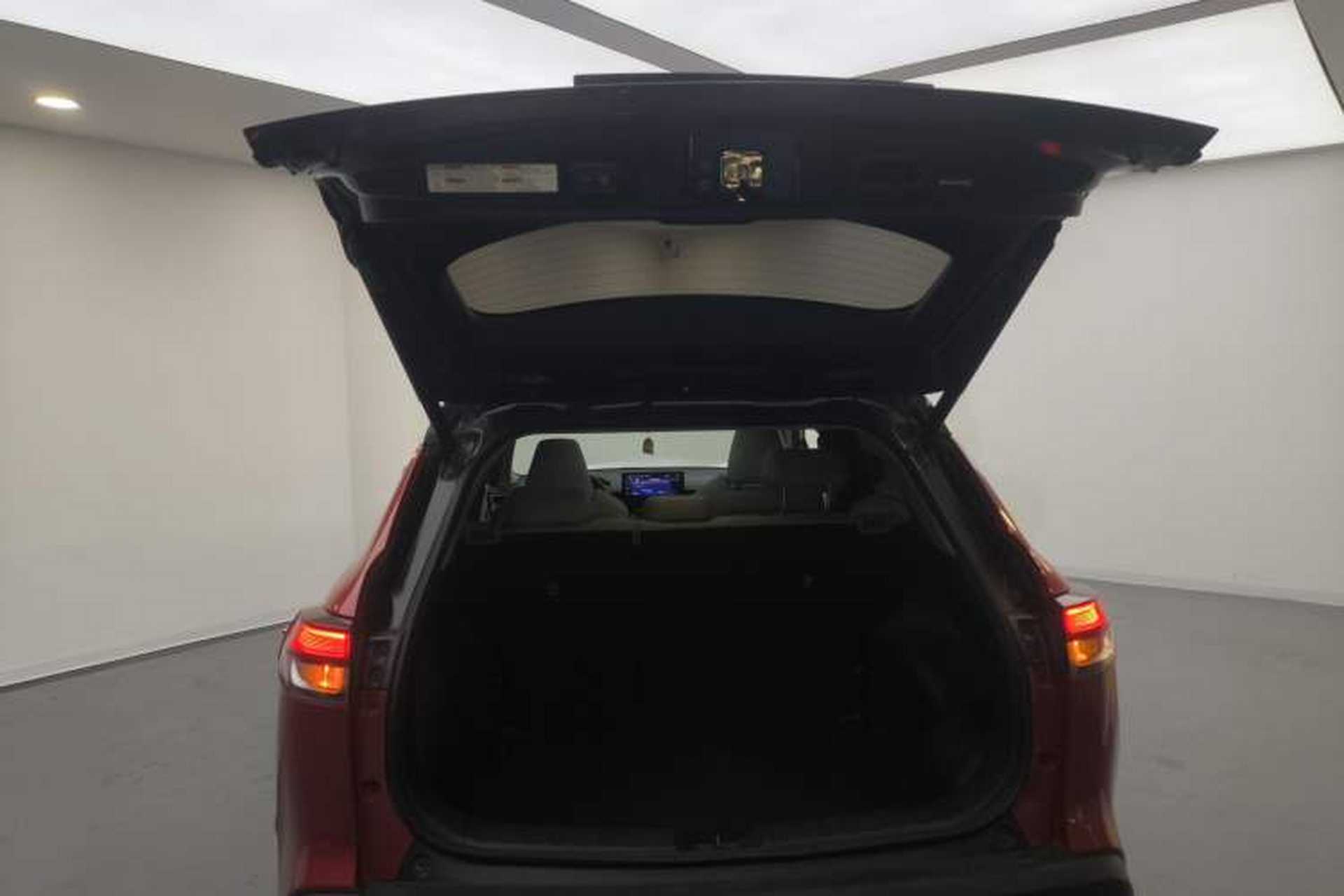 Used Toyota FRONTLANDER 2023 2.0L Smart Electric Hybrid Dual-Engine Deluxe Version Trunk