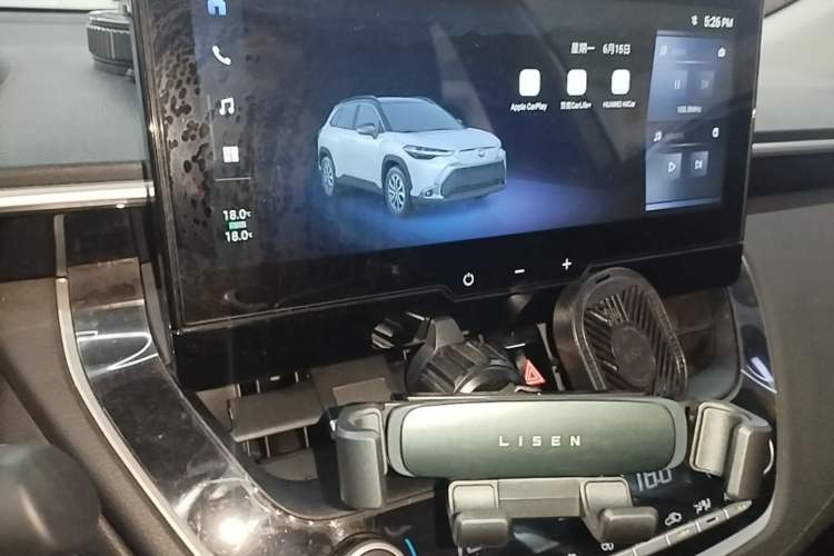 Used Toyota FRONTLANDER 2023 2.0L Smart Electric Hybrid Dual-Engine Luxury Edition Audio And AC Panel