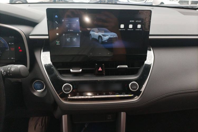 Used Toyota FRONTLANDER 2023 2.0L Smart Electric Hybrid Dual-Engine Luxury Edition Audio And AC Panel