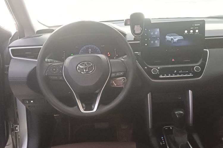 Used Toyota FRONTLANDER 2023 2.0L CVT Elite Edition Audio And AC Panel