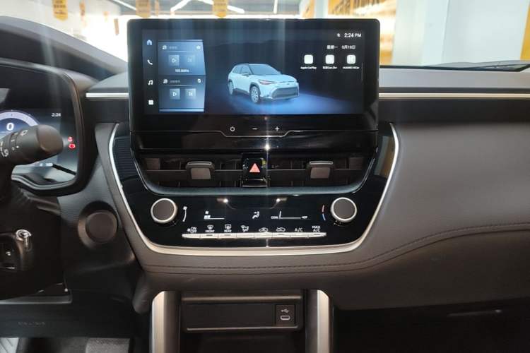 Used Toyota FRONTLANDER 2023 2.0L CVT Elite Edition Audio And AC Panel