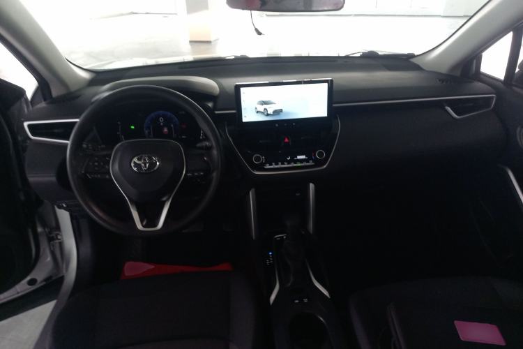 Used Toyota FRONTLANDER 2023 2.0L CVT Elite Edition Center Console