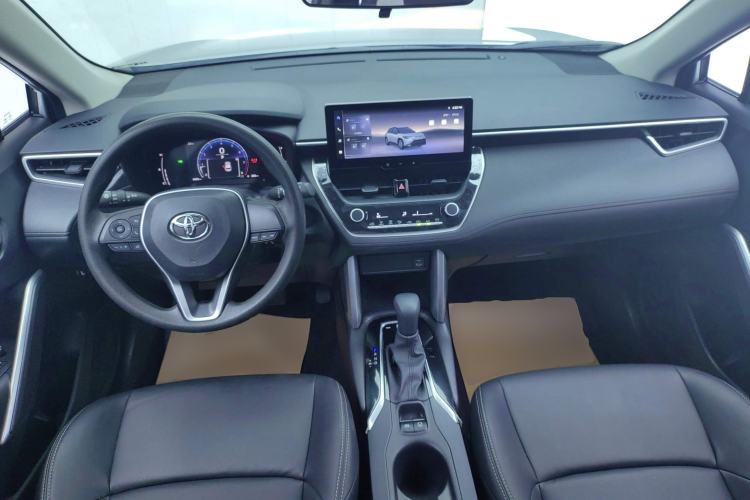 Used Toyota FRONTLANDER 2023 2.0L CVT Elite Edition Center Console