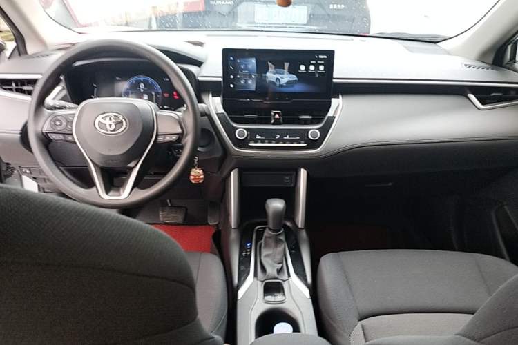 Used Toyota FRONTLANDER 2023 2.0L CVT Elite Edition Center Console
