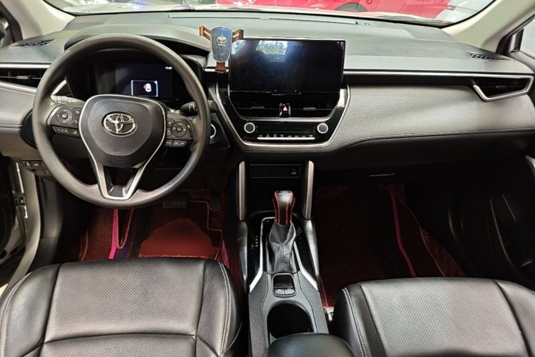 Used Toyota FRONTLANDER 2023 2.0L CVT Leading Edition Center Console