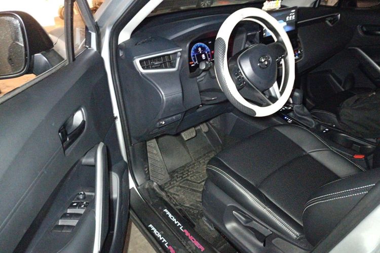 Used Toyota FRONTLANDER 2023 2.0L CVT Elite Edition Driver Seat