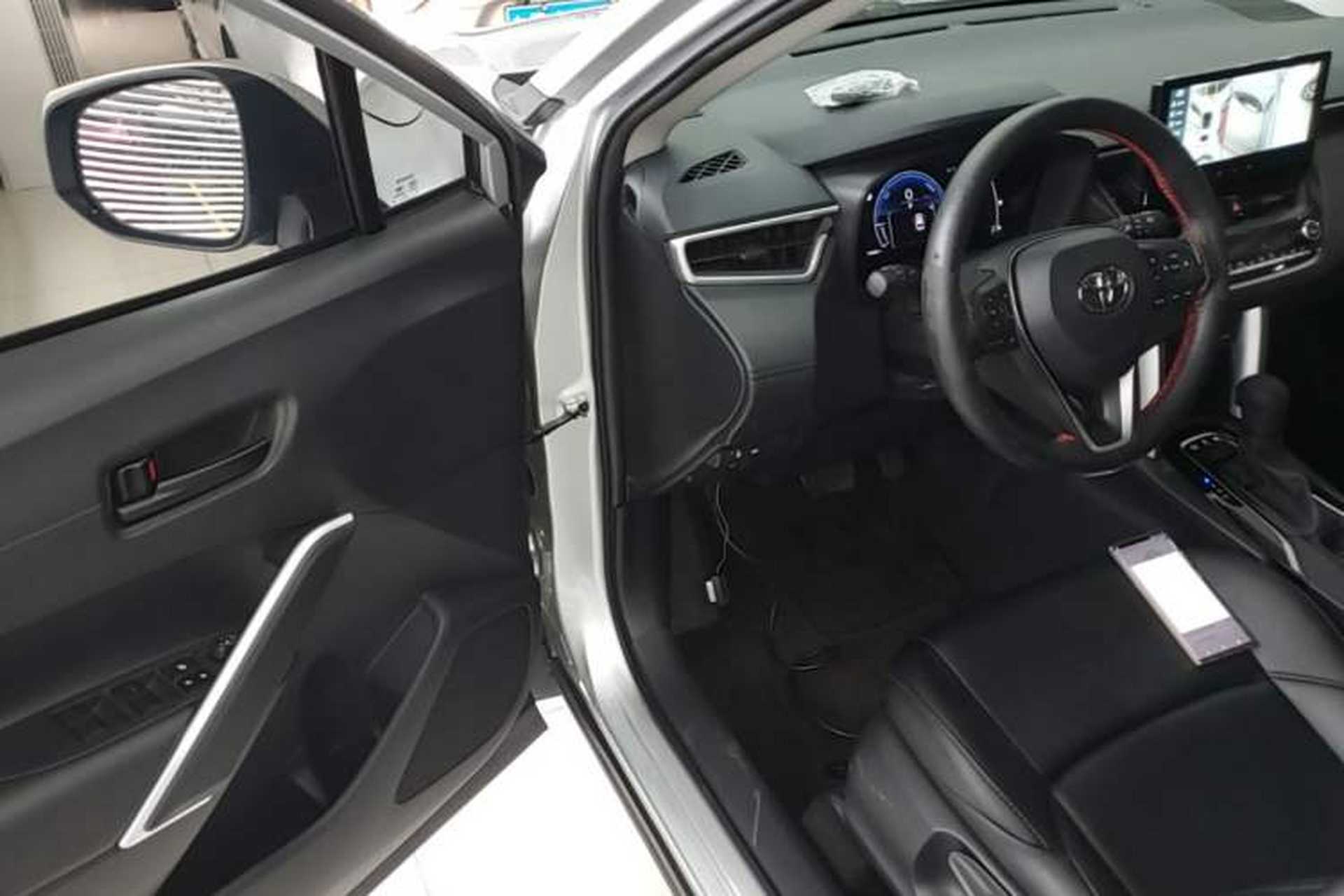 Used Toyota FRONTLANDER 2023 2.0L Smart Electric Hybrid Dual-Engine Leading Edition Driver Seat