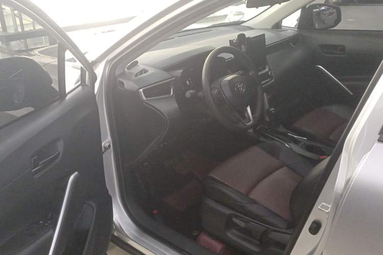 Used Toyota FRONTLANDER 2023 2.0L CVT Elite Edition Driver Seat