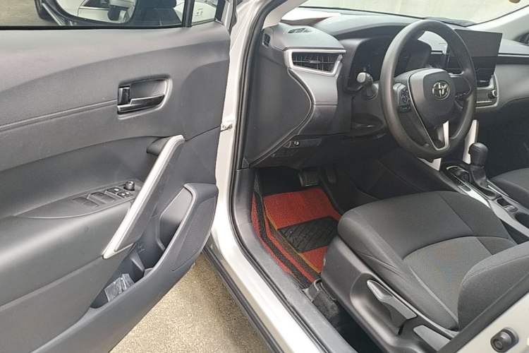 Used Toyota FRONTLANDER 2023 2.0L CVT Elite Edition Driver Seat