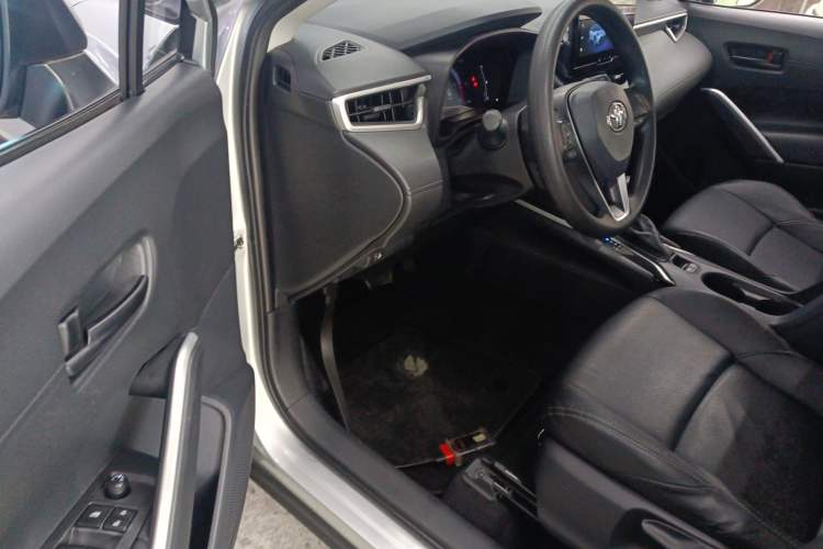 Used Toyota FRONTLANDER 2023 2.0L CVT Elite Edition Driver Seat