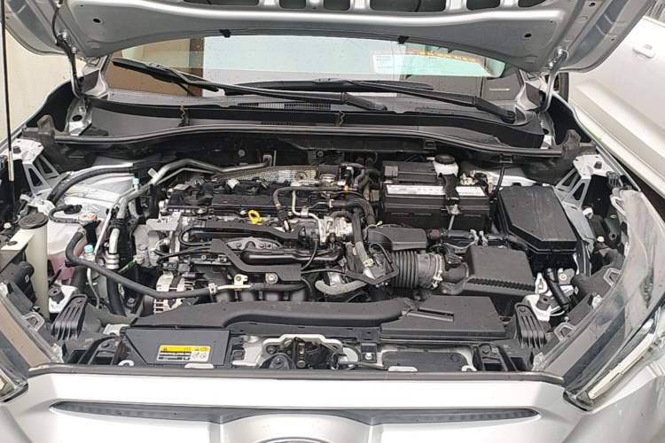 Used Toyota FRONTLANDER 2023 2.0L CVT Elite Edition Engine Bay