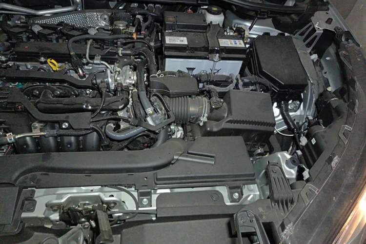 Used Toyota FRONTLANDER 2023 2.0L CVT Elite Edition Engine Bay Left