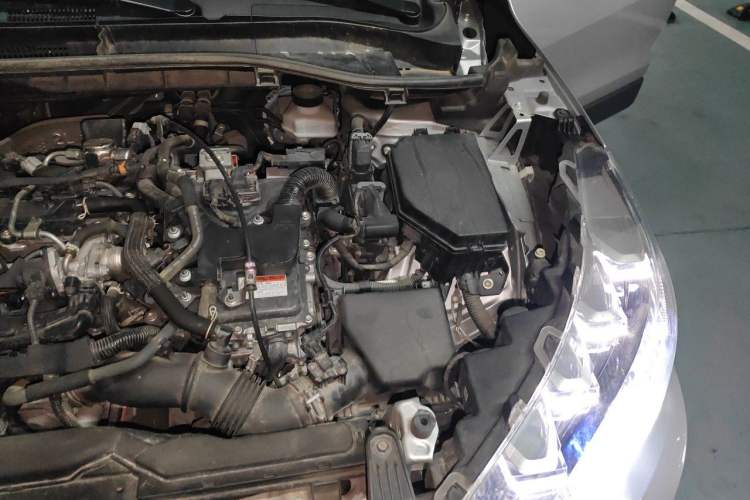 Used Toyota FRONTLANDER 2023 2.0L Smart Electric Hybrid Dual-Engine Luxury Edition Engine Bay Left