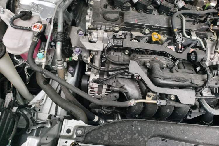 Used Toyota FRONTLANDER 2023 2.0L CVT Elite Edition Engine Bay Right
