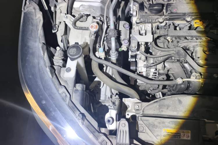 Used Toyota FRONTLANDER 2023 2.0L CVT Leading Edition Engine Bay Right