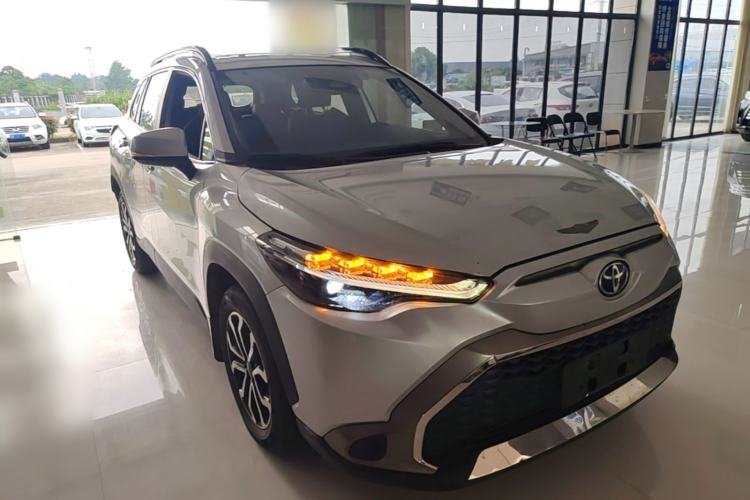 Used Toyota FRONTLANDER 2023 2.0L CVT Luxury Edition Front Right 45 Deg