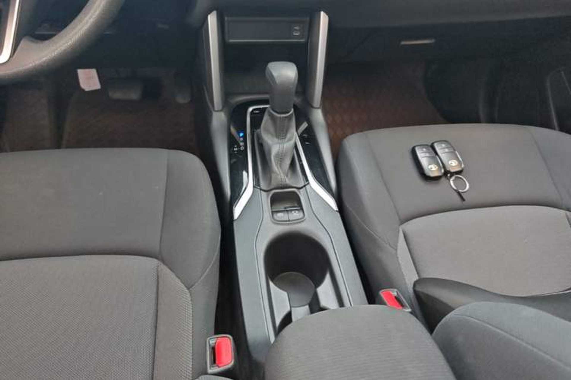 Used Toyota FRONTLANDER 2023 2.0L CVT Leading Edition Gear Lever