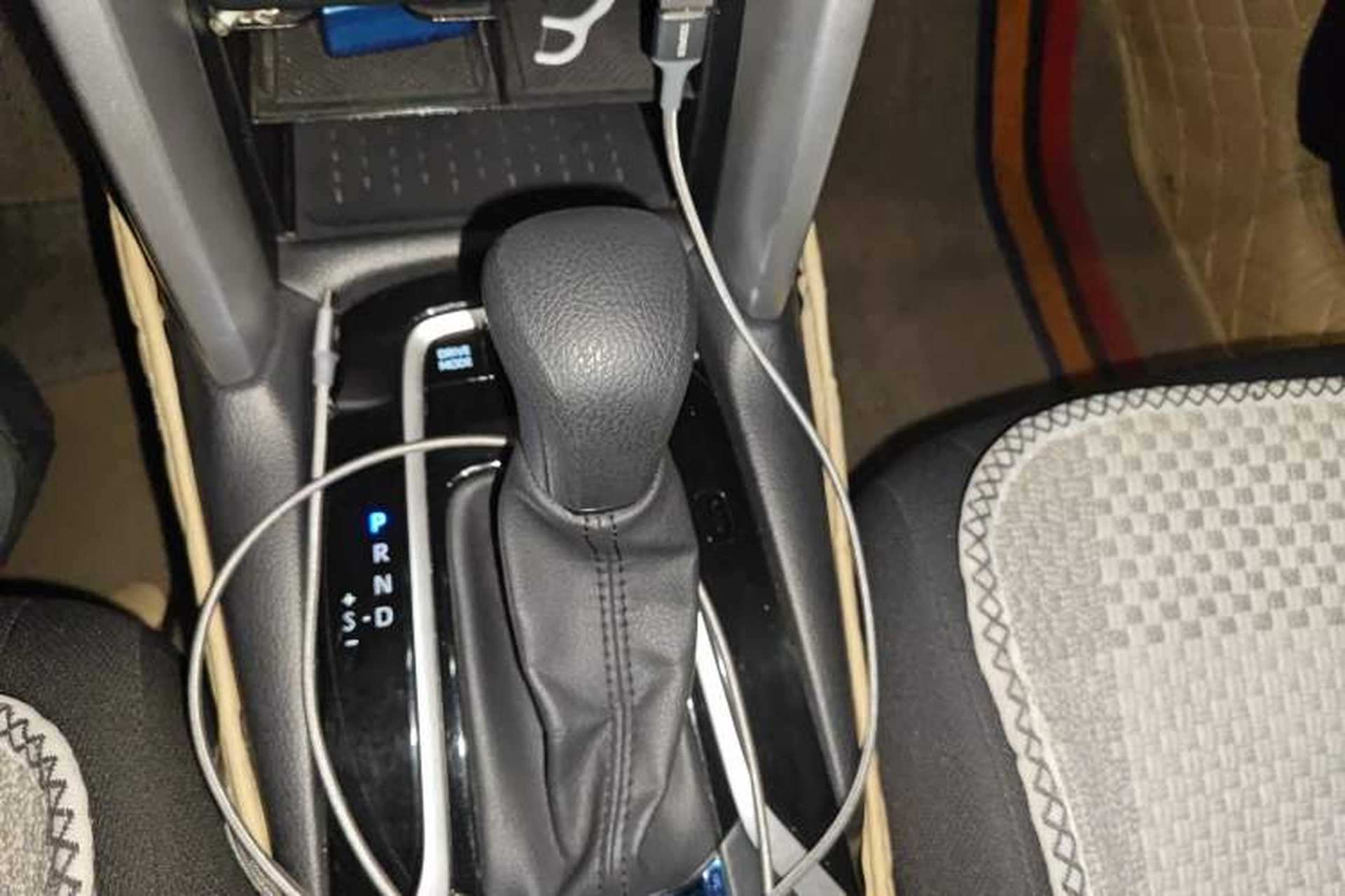 Used Toyota FRONTLANDER 2023 2.0L Smart Electric Hybrid Dual-Engine Leading Edition Gear Lever