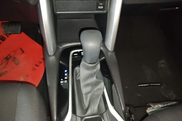 Used Toyota FRONTLANDER 2023 2.0L CVT Elite Edition Gear Lever