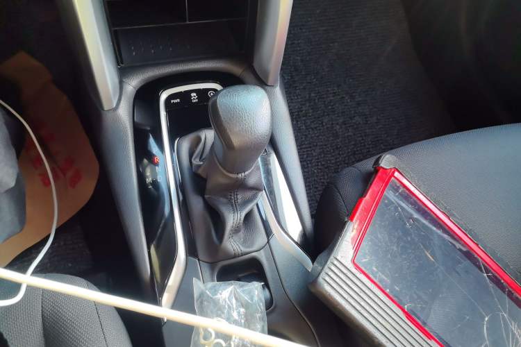 Used Toyota FRONTLANDER 2023 2.0L CVT Leading Edition Gear Lever