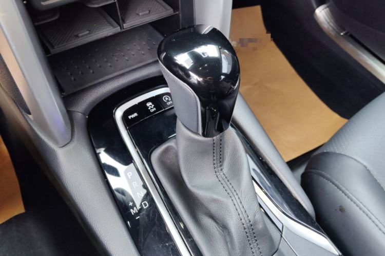 Used Toyota FRONTLANDER 2023 2.0L CVT Leading Edition Gear Lever