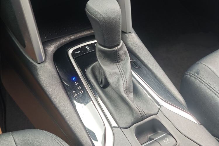 Used Toyota FRONTLANDER 2023 2.0L CVT Elite Edition Gear Lever