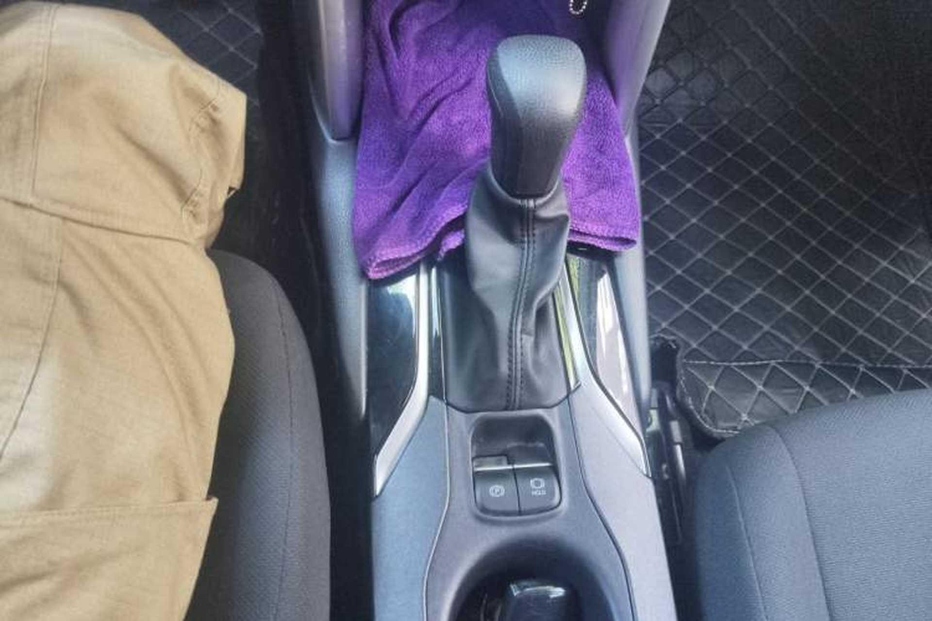 Used Toyota FRONTLANDER 2023 2.0L CVT Leading Edition Gear Lever