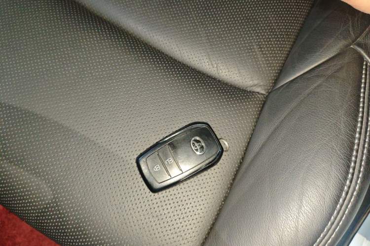 Used Toyota FRONTLANDER 2023 2.0L CVT Leading Edition Interior 1